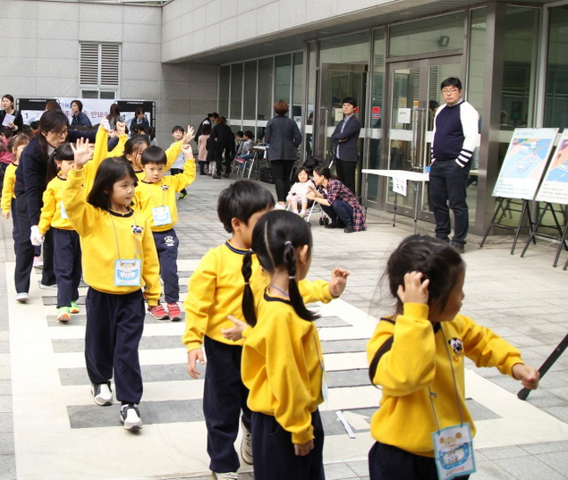 현대해상, 서울 초등학교에 안전지도와 스쿨버스 지원