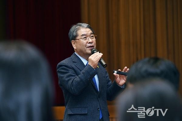 이재정 교육감, 혁신교육대학원 개강식 특강