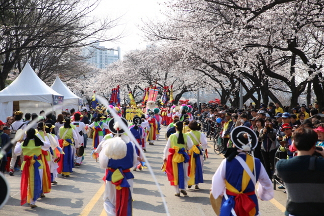 여의도 벚꽃축제…내일 4월 1일 개막