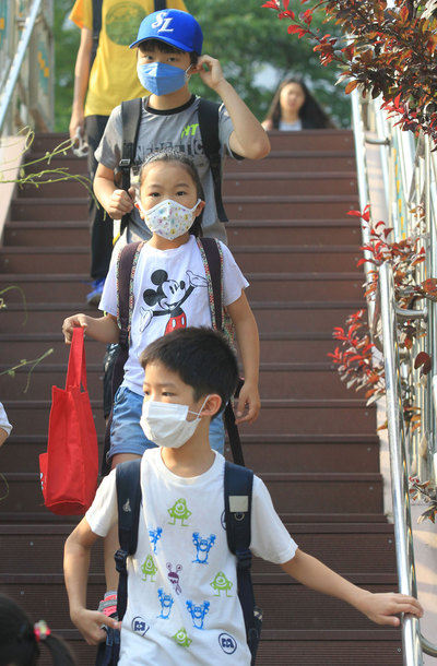 서울시내 초·중·고교, 앞으로 미세먼지 '보통'이라도 야외수업 자제해야