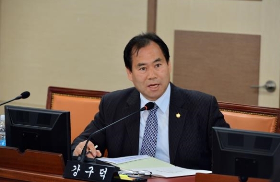 서울시교육청, 2003년식 컴퓨터 교체 '하늘의 별 따기'