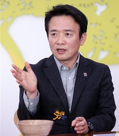 남경필 “대통령은 비정규직, 경기도는 청년실업”