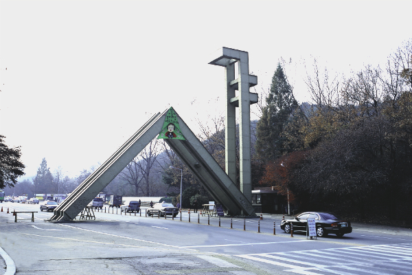 교육열 1등 강남 돼지엄마, 왜 ‘재수생 엄마’됐나?