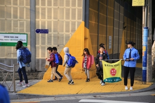 서울 서초구, 초등학교 등 141곳에 교통안전시설물 설치