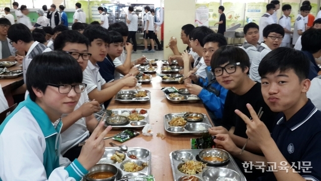 먹는 즐거움, 배우는 즐거움