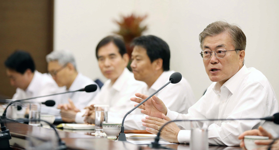 文 “공기업 이력서에 학벌·출신지 칸 없애라”