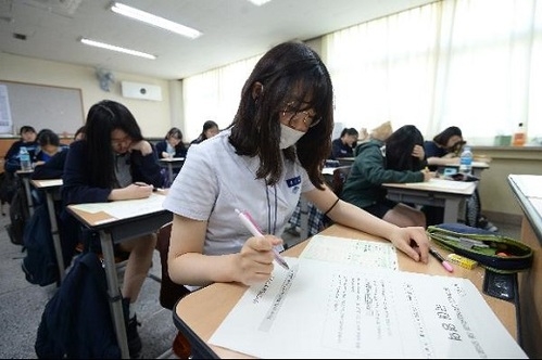6월 모평, 국어 지난 수능보다 어렵게 출제…영어 변별력 떨어져
