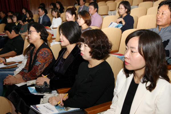 상위권만 학생부 기록해주는 학교, 학부모가 NO라고 말할 수 있는 권한은 없나?