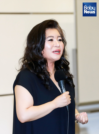 지난 25일 서울 서초동 교보타워 다목적홀에서 ‘불안한 엄마 무관심한 아빠’ 개정판 출간을 기념하기 위한 오은영 오은영아카데미 원장의 강연회가 열렸다. 최대성 기자 ⓒ베이비뉴스