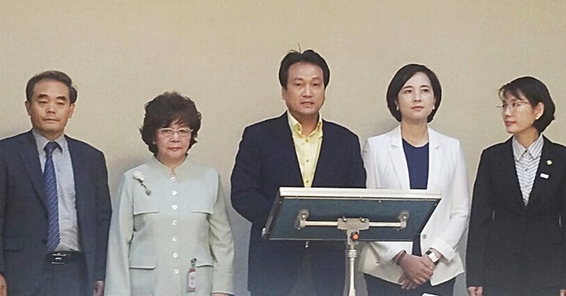 엇박자 사립유치원, 교육부와 ‘물밑 협상’…“휴업 철회”