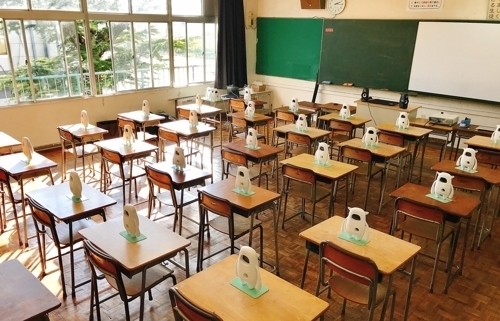 아카 AI 학습로봇 뮤지오, 일본 초중학교 영어수업에 전격 도입