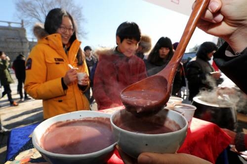 오늘 밤 가장 긴 동지, 임금님은 팥죽말고 동짓날 무엇을 먹었을까?