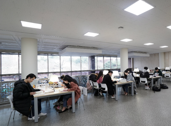 교육부, 2022년까지 전문대 입학금 전면폐지 합의