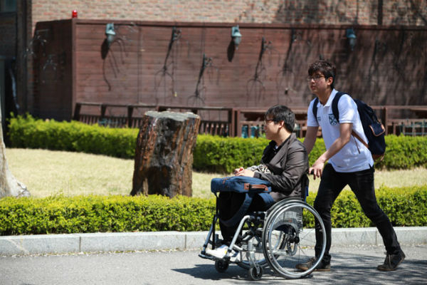 장애대학생 도우미 지원 확대로 교육기회 늘인다