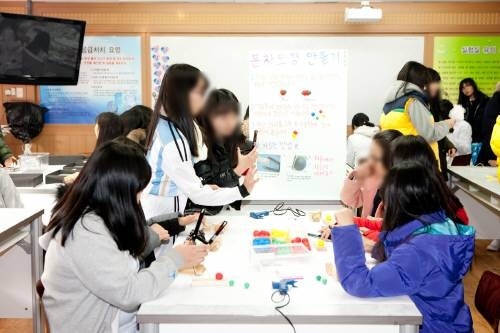 올해부터 자유학년제 실시… 교사들 “새 수업 기획할 시간이 부족해요”