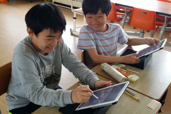 새 교과서, 토론과 실생활 융합해 학생 참여 이끈다