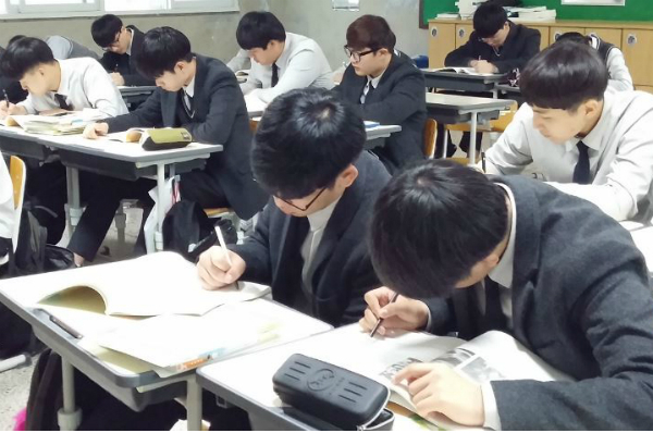고3 국·영·수 모평 등급에 따른 학습 솔루션