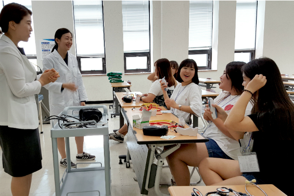 [진로 고민 Q&A] 보건-의료 분야 학과나 직업은 뭐가 있나요?