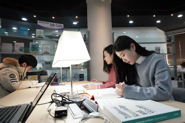 [진로 고민 Q&A] 꿈이 없습니다. 지루하고 보람 없는 직업을 갖게 될 것 같아요.