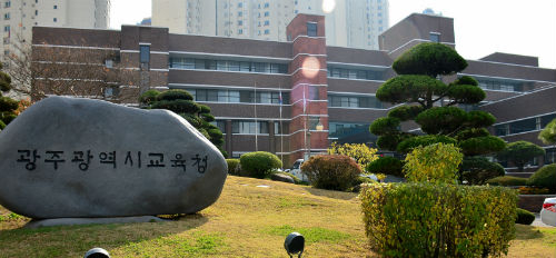 초중고생 아빠와 대화가 가장 적어