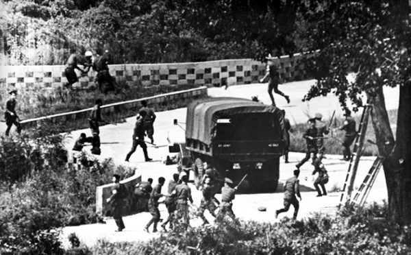 1976년 판문점 도끼만행 사건