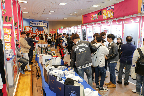 사교육공화국 한국, 대학생 10명 중 7명 취업사교육 받아