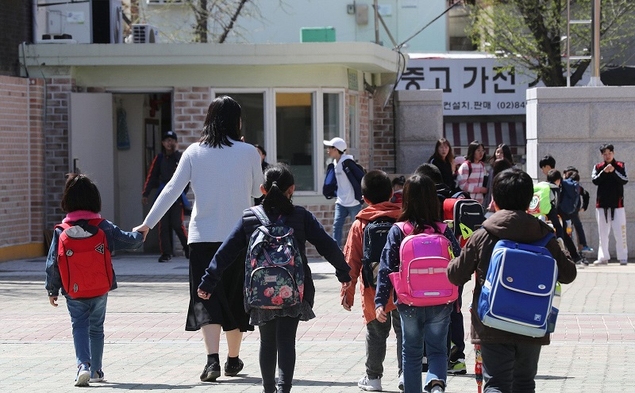 우리 아이 담임교사와 좋은 관계 맺으려면?…예의와 신뢰는 ‘기본’