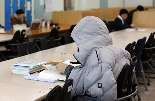 새 학년 학습 플랜 고민이라면? 서울대생 100인의 비결 들여다보니…