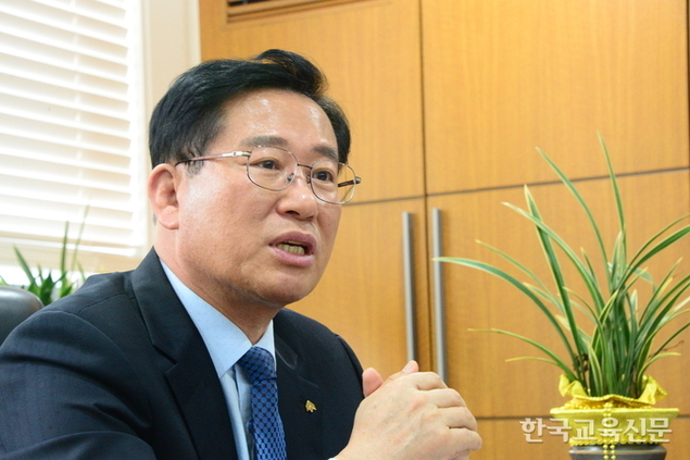 “신속한 재난복구·예방… 학교사랑의 실천입니다”