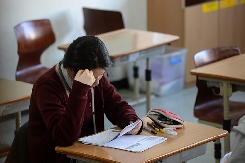 6월 모평 앞둔 자연계열 수험생 “요지부동 수학 성적… 이참에 ‘나형’으로?”