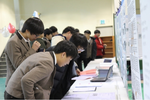 전국 자사고 모집인원 감소…인기 여전할까?