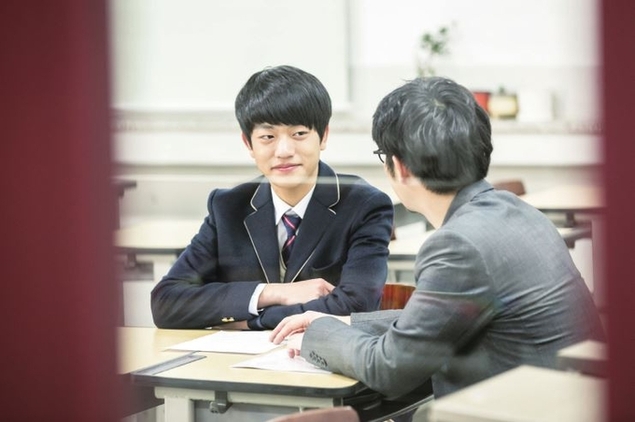 가르치고 배우는 586, ‘빛나는 조연’으로, 쿨하게