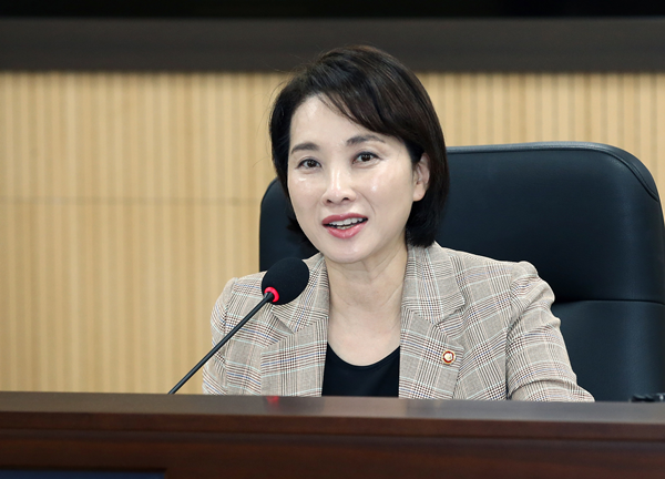 자사고 폐지 칼 뺀 교육부 … 교육계는 갑론을박