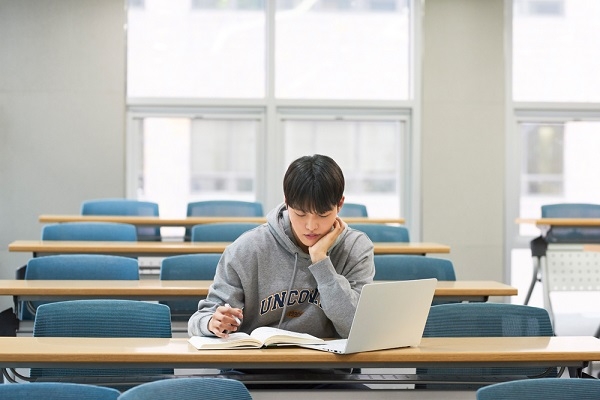 새 학기 대학 교육여건은? … 학생 1인당 교육비 1608만원