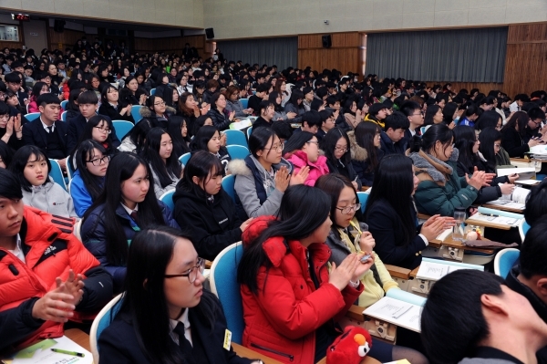[예비 고1 주목] 장시간 투자 필요한 \'수학 선행학습\' 제대로 마스터하려면?