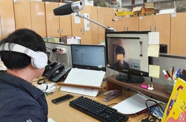 [온라인 개학 D-2] \"원격수업하면 출석·시험·학생부 기재 어떻게 하나?\"