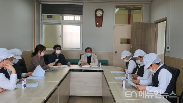 [에듀인 현장] 24년 차 영양교사가 전하는 코로나19 시기 학교급식의 위험성