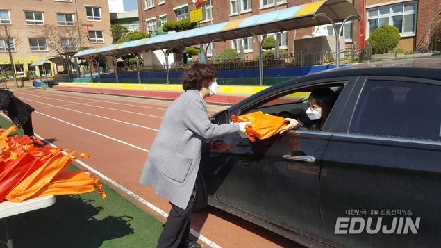 올해 첫 학평 사실상 취소…고1·2·3 원격시험 치른다
