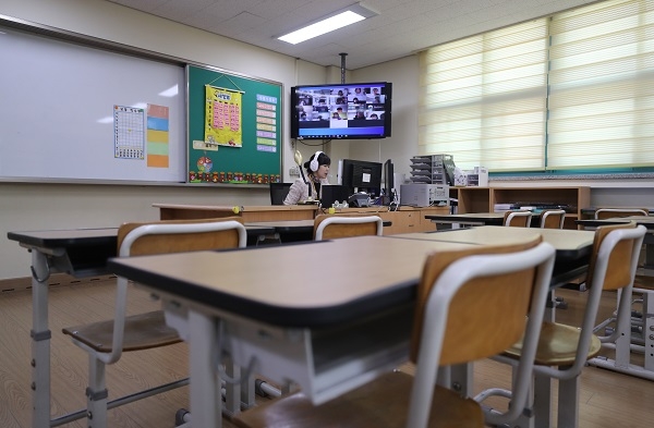 “철야, 철야, 철야 … 도시락 먹을 시간도 없었다”