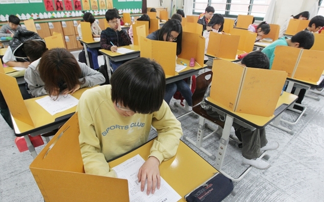 “학교 서·논술형 평가 이해 부족… 정기고사 출제 늘려야”