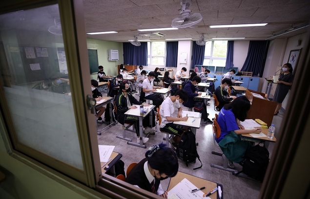 [6월 모평] 수학, 전년도 대비 가형 ‘다소 어렵게’ 나형 ‘평이하게’