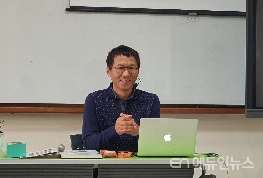 [인공지능시대 미래교육] 2학기도 등록금 환불?... \"학습자중심 2학기 수업 준비 집중하라\"