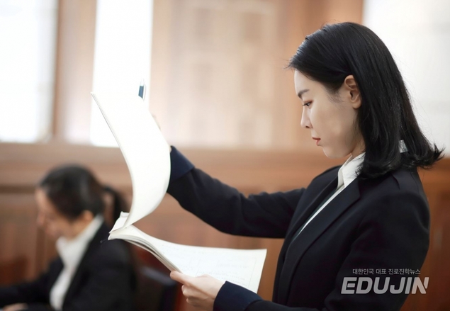 [노무 전문가 인터뷰] 회사내 일과 사람과 관련한 법률 분쟁 해결사!