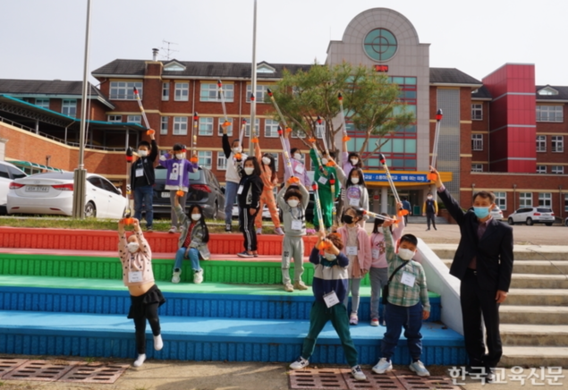 소중한 꿈을 에어로켓에 담아 날려요!