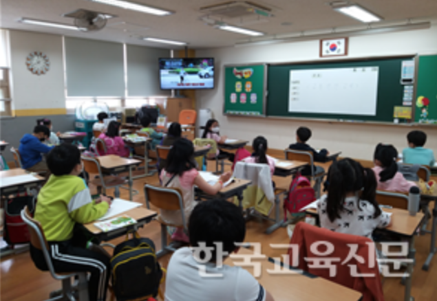 \"건강하게 살아가는 디딤돌교육, 교통안전교육\"