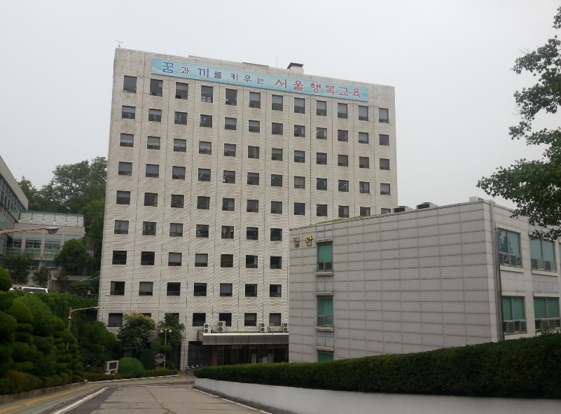 매달 소통과 공감의 친절공무원 찾는다